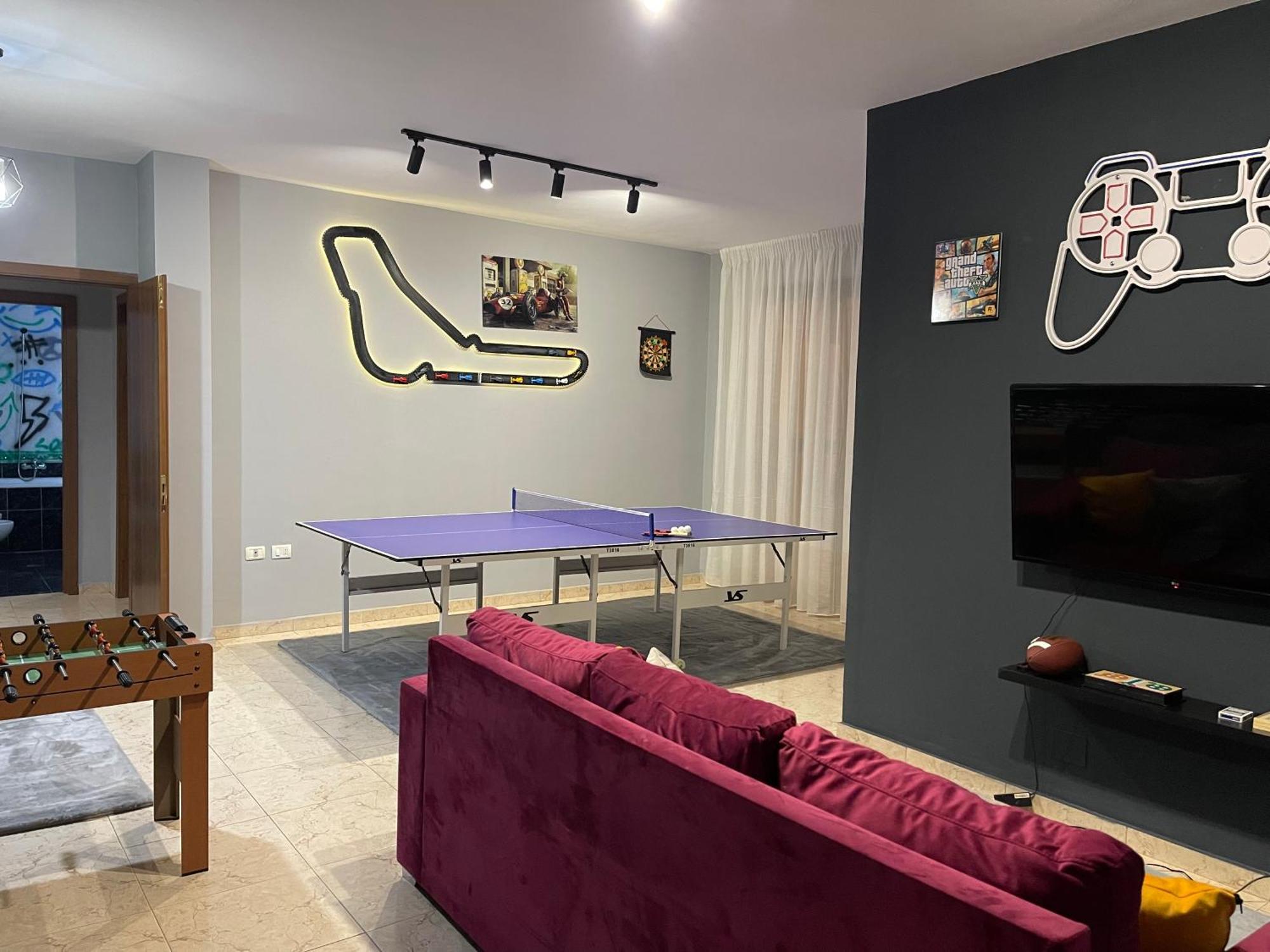 Super House 2 Blloku - 3 Rooms Tirana Exterior photo
