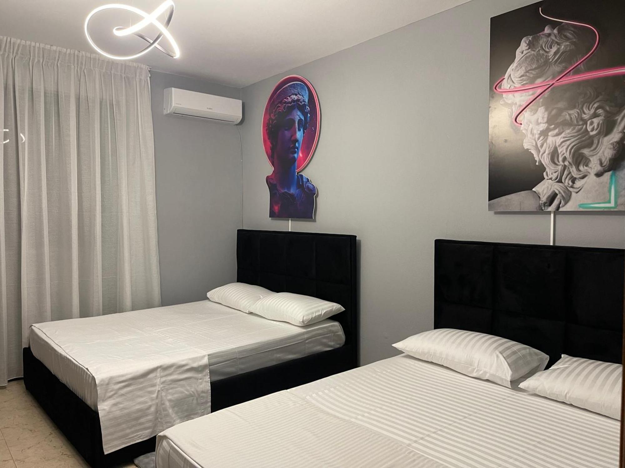 Super House 2 Blloku - 3 Rooms Tirana Exterior photo