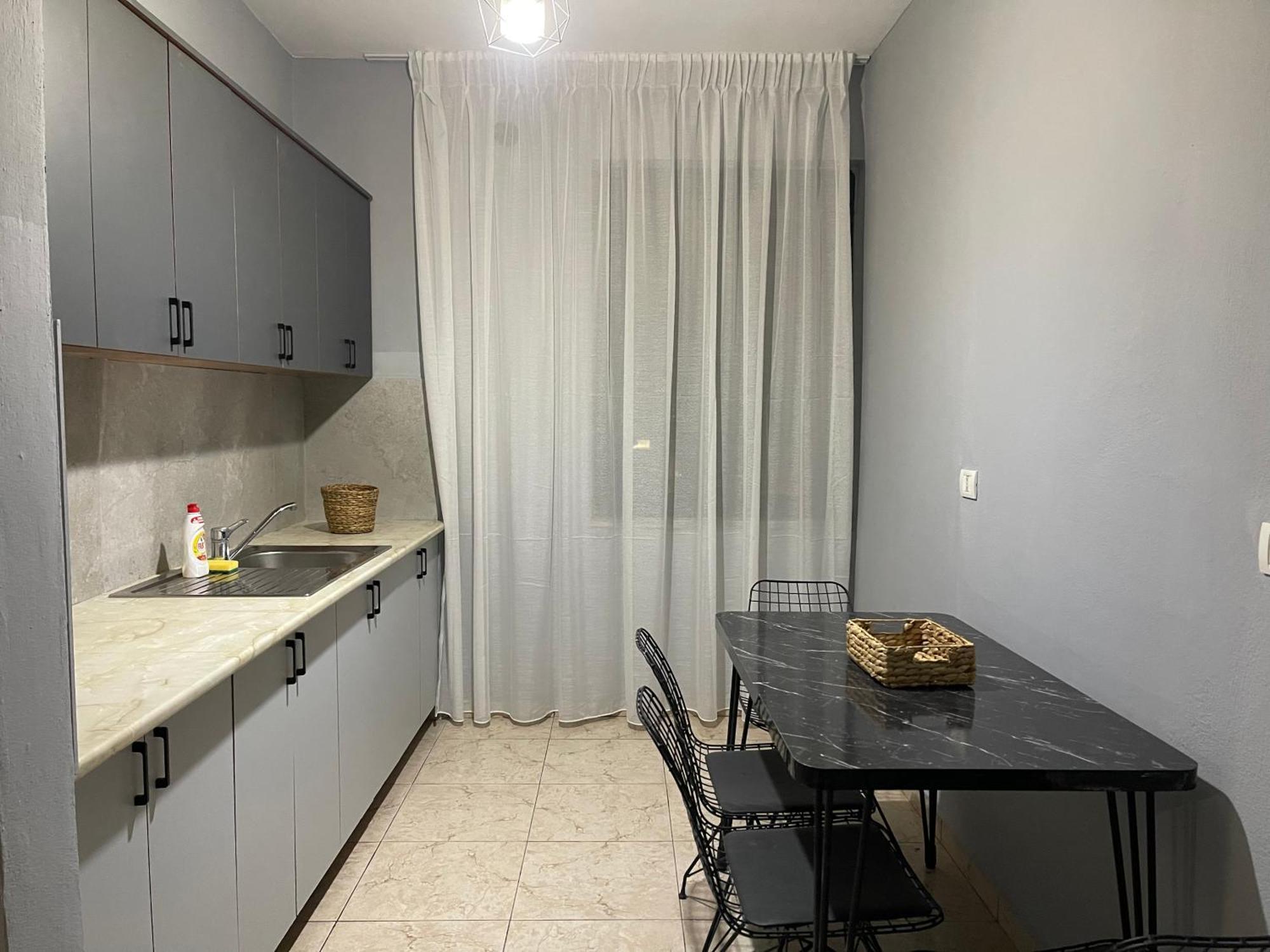 Super House 2 Blloku - 3 Rooms Tirana Exterior photo