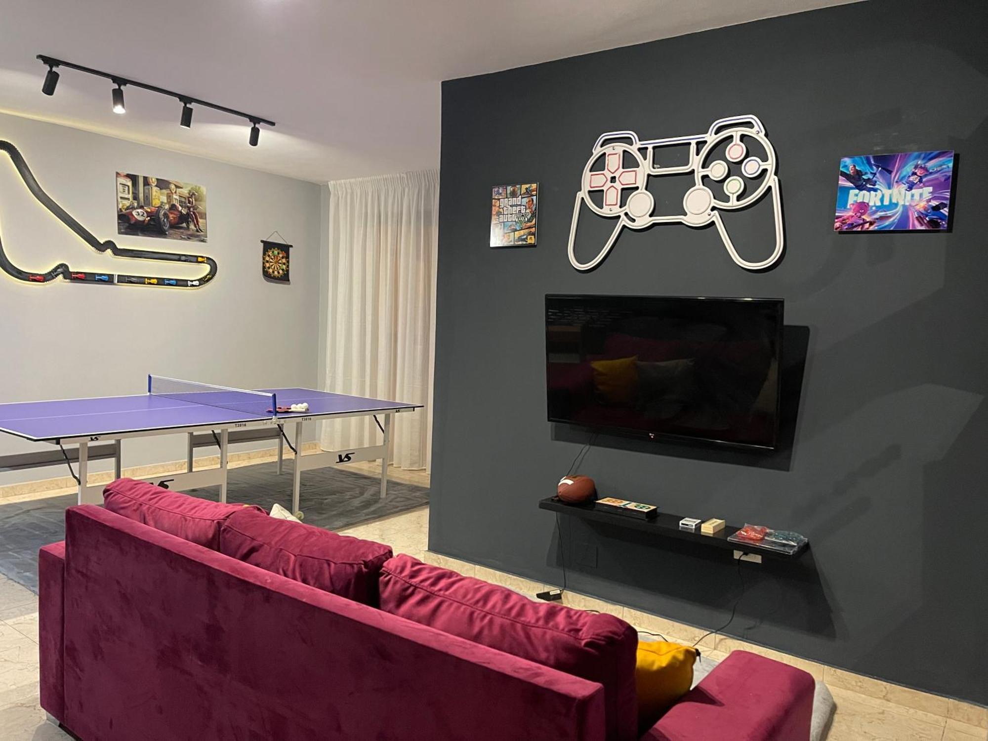 Super House 2 Blloku - 3 Rooms Tirana Exterior photo